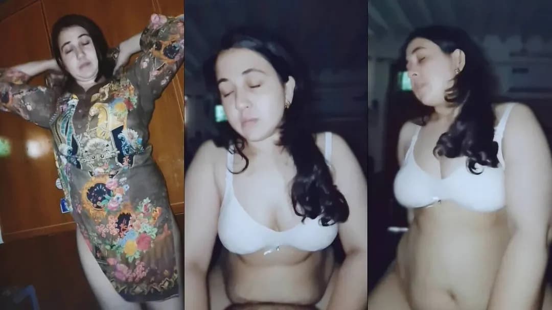 Desi hot sex of thin Pakistani wife wearing a bra